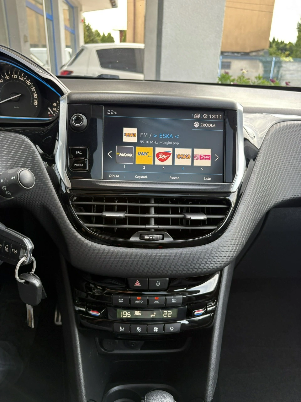 Peugeot 2008 - Zdjęcie 25