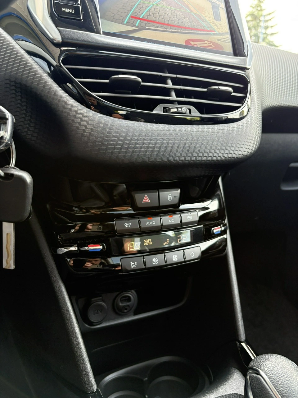 Peugeot 2008 - Zdjęcie 27