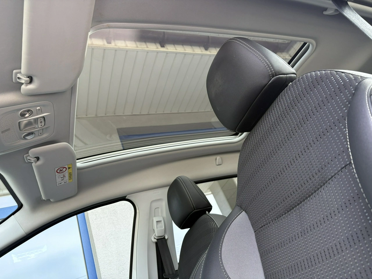 Peugeot 2008 - Zdjęcie 31
