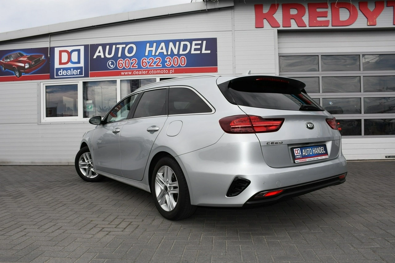 Kia Ceed - Zdjęcie 11