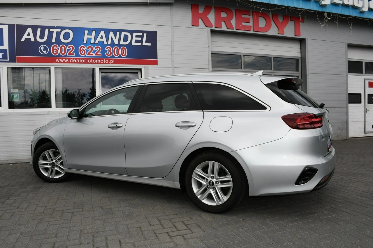 Kia Ceed - Zdjęcie 12