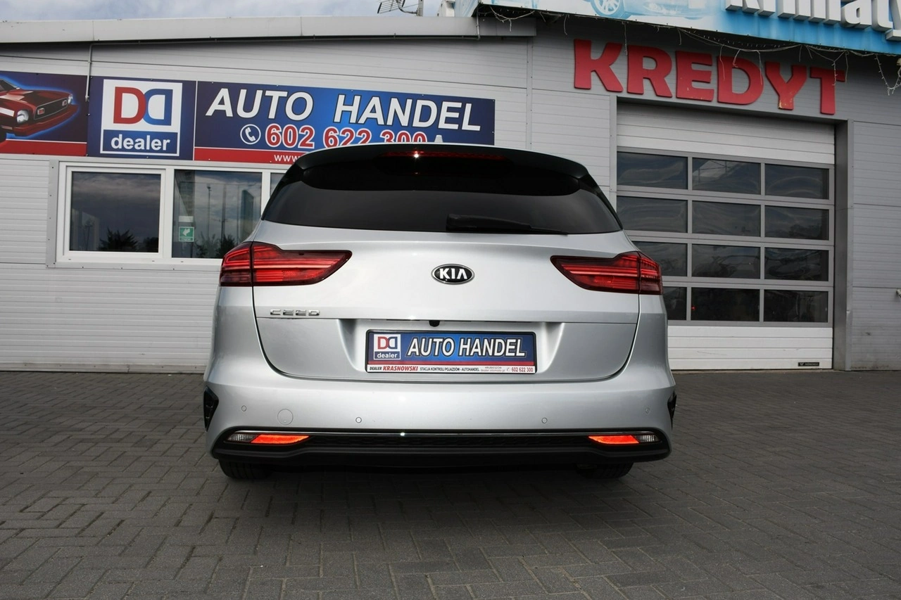 Kia Ceed - Zdjęcie 14