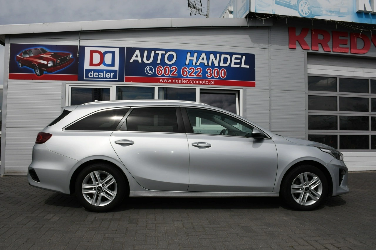 Kia Ceed - Zdjęcie 15