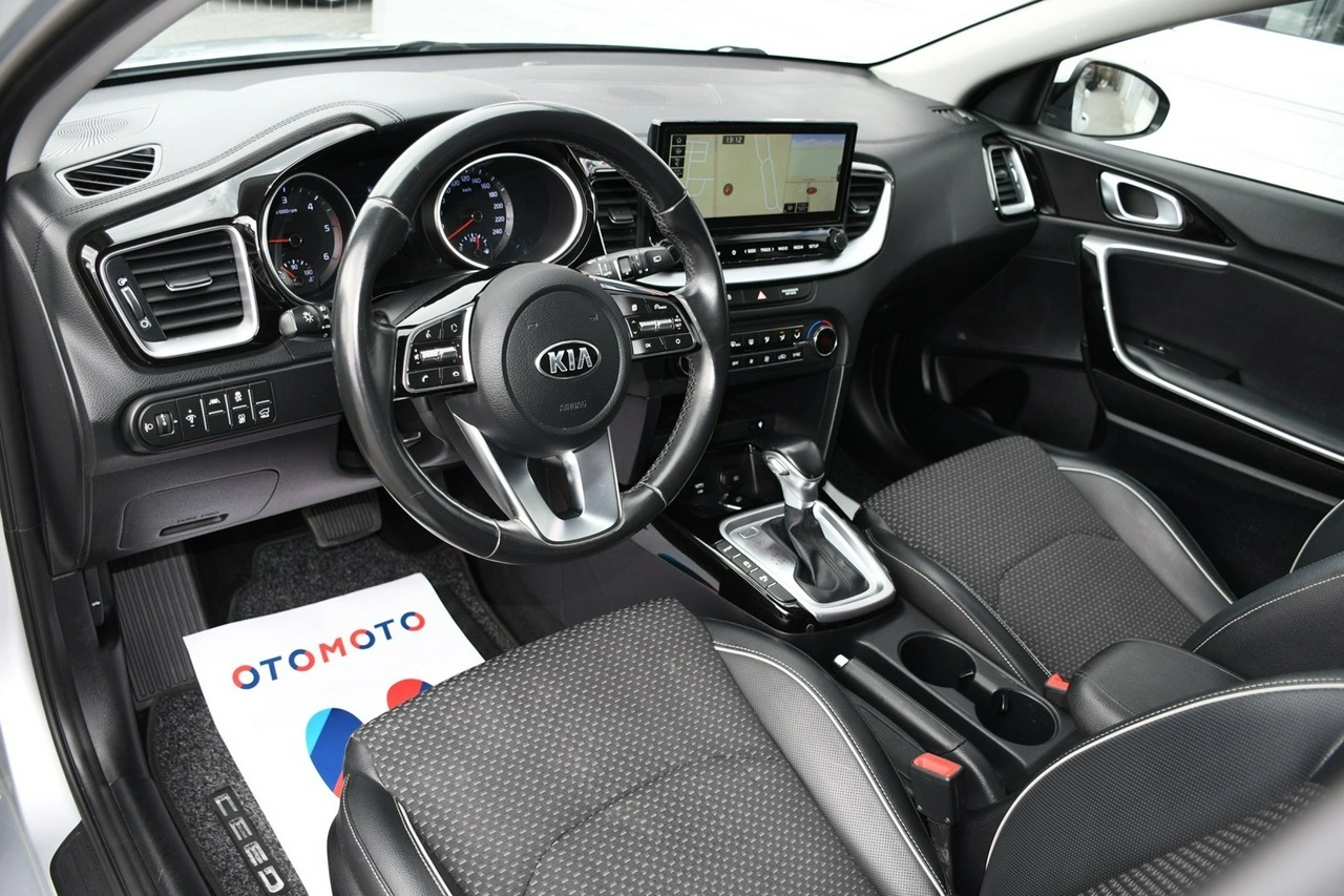 Kia Ceed - Zdjęcie 20