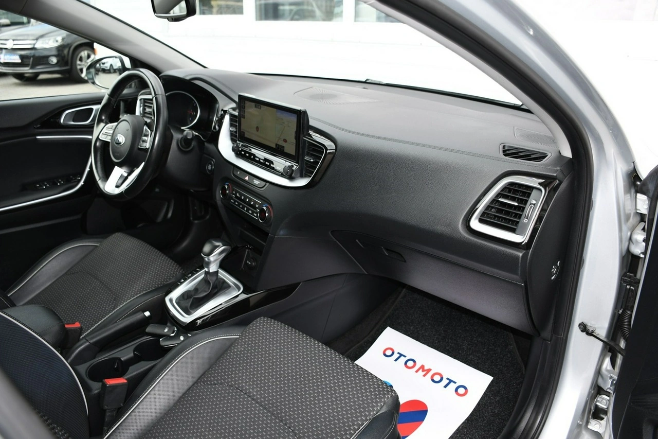 Kia Ceed - Zdjęcie 26