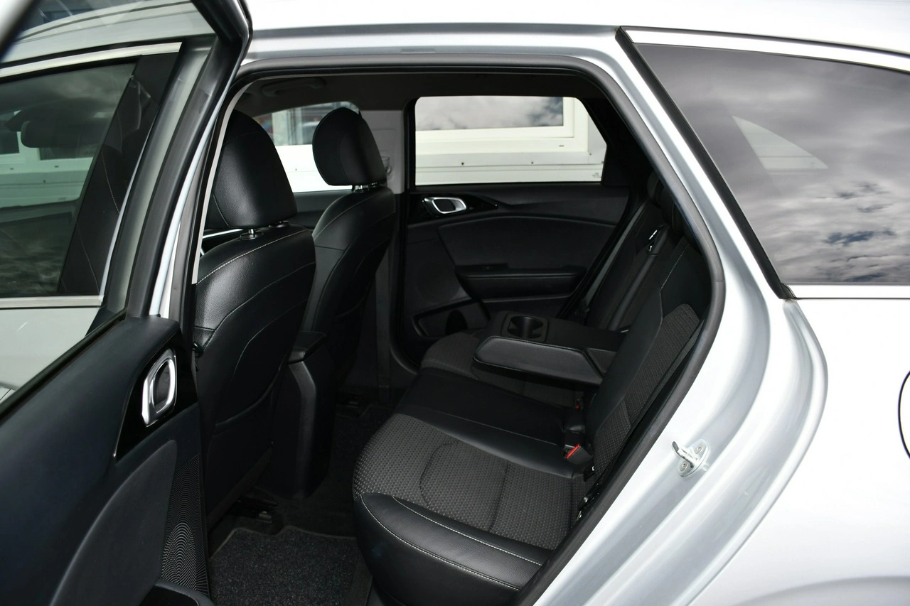 Kia Ceed - Zdjęcie 30
