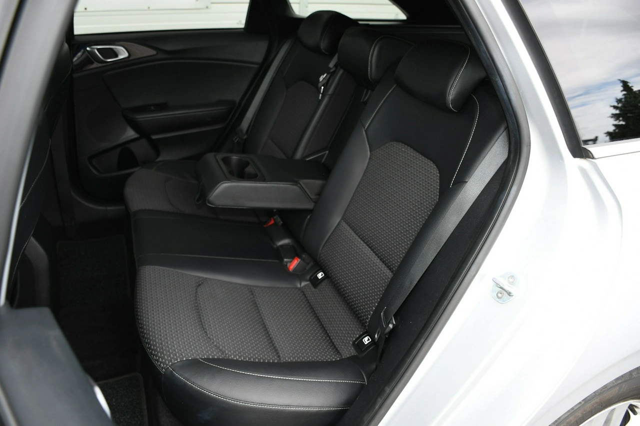 Kia Ceed - Zdjęcie 32
