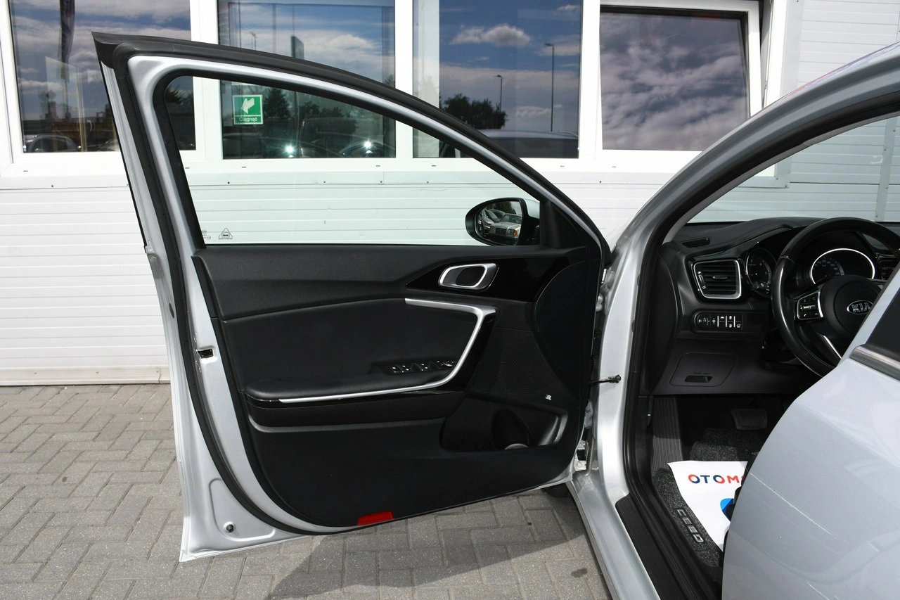 Kia Ceed - Zdjęcie 34