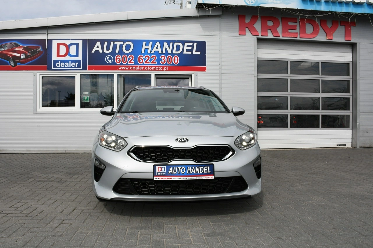 Kia Ceed - Zdjęcie 8
