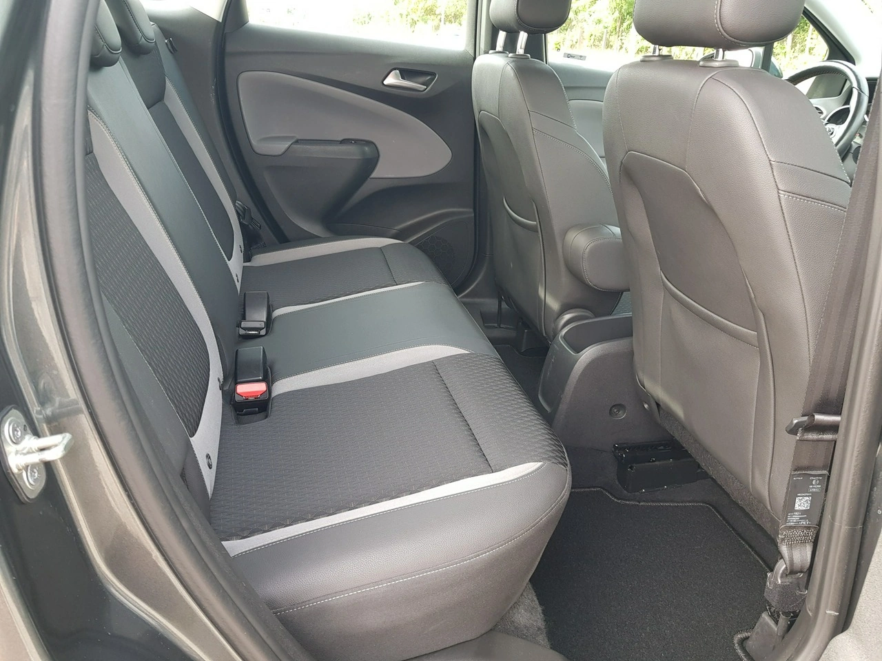 Opel Crossland X - Zdjęcie 14