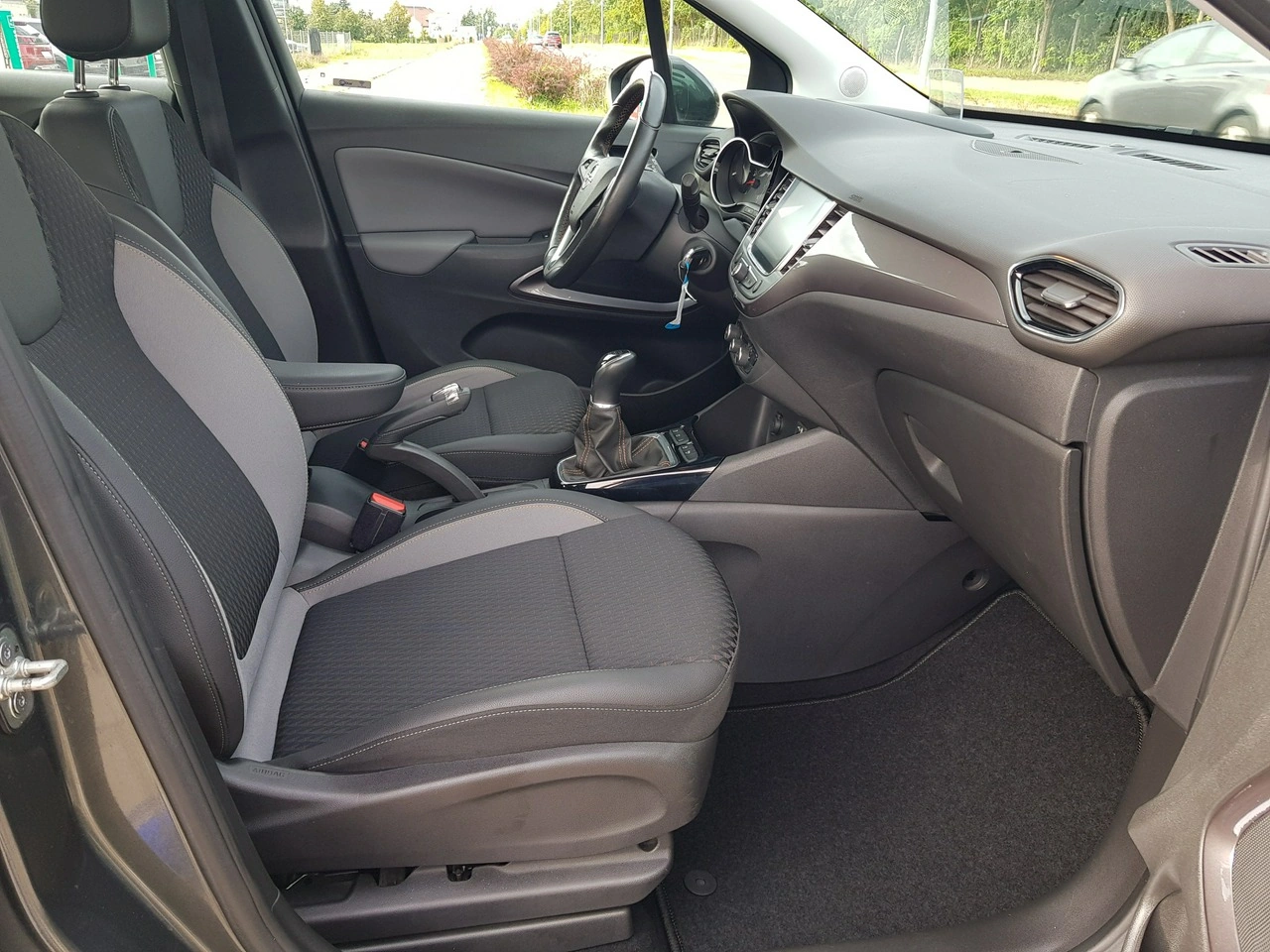 Opel Crossland X - Zdjęcie 16
