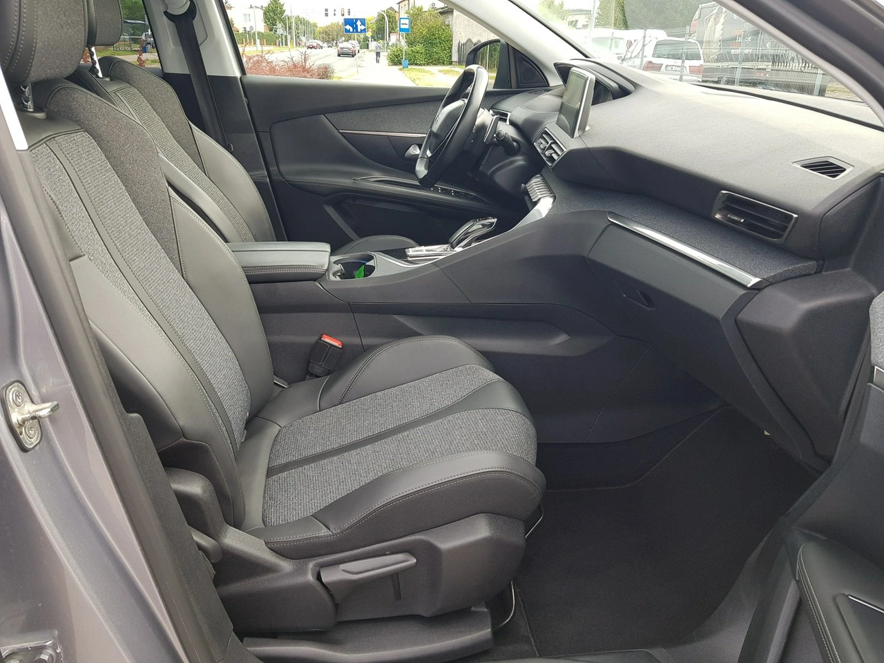 Peugeot 3008 - Zdjęcie 16