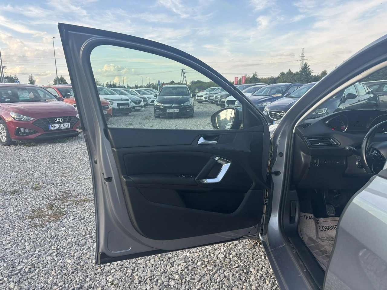 Peugeot 308 SW - Zdjęcie 15