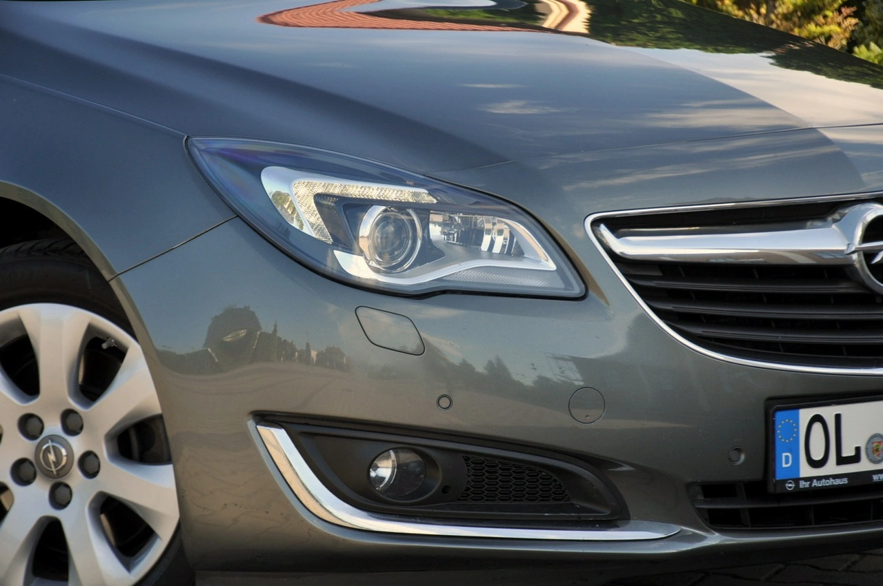Opel Insignia Sports Tourer - Zdjęcie 11