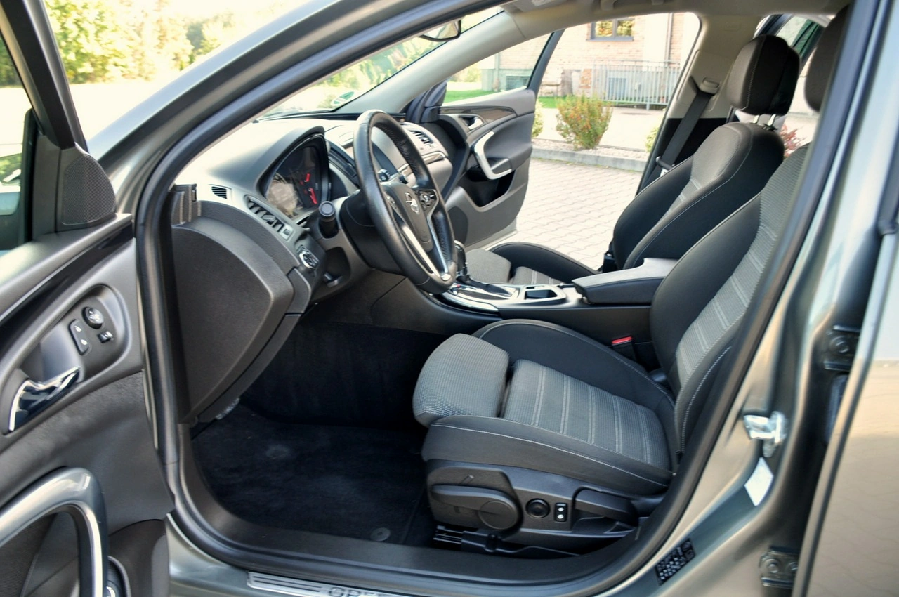 Opel Insignia Sports Tourer - Zdjęcie 20