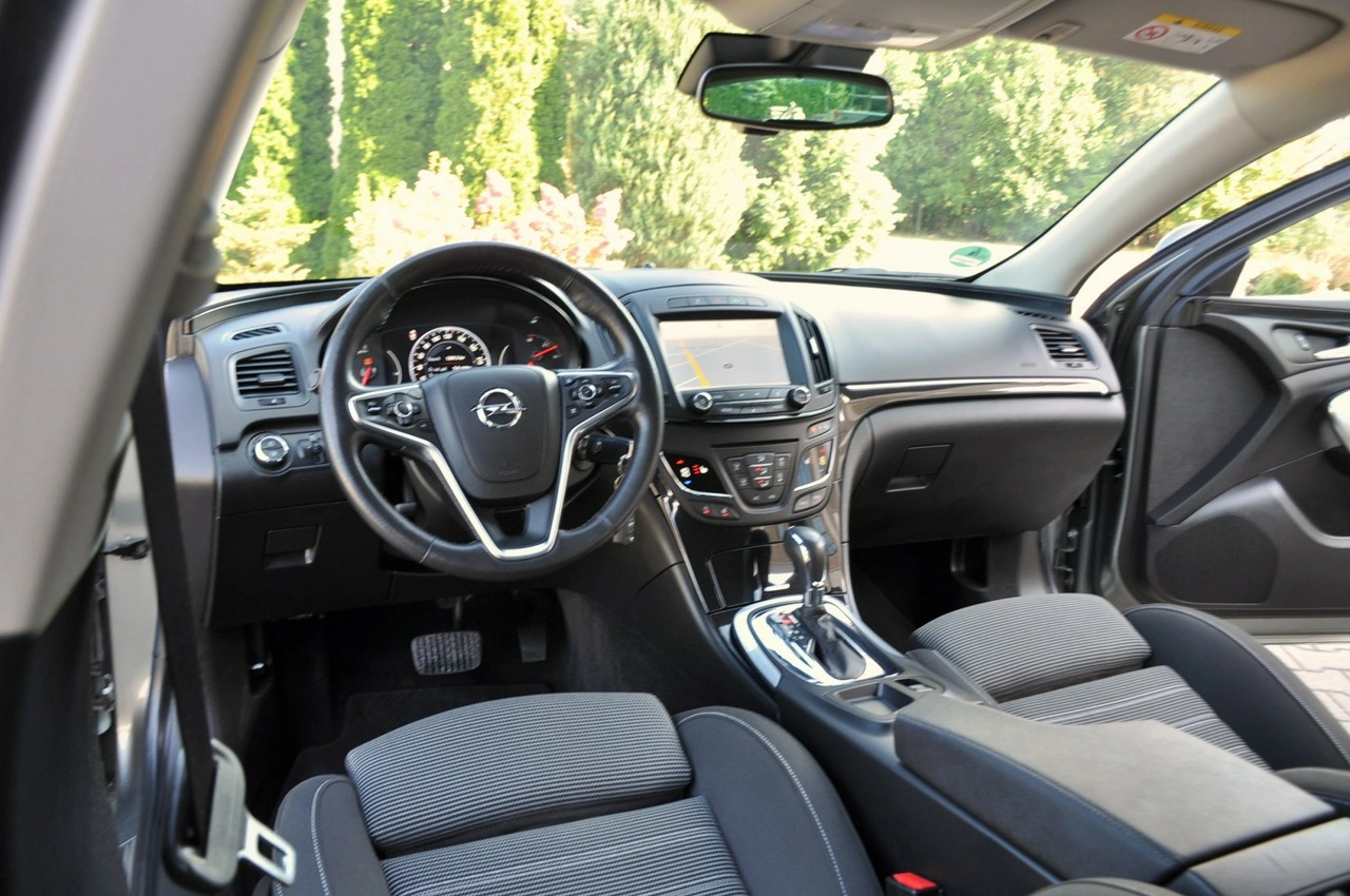 Opel Insignia Sports Tourer - Zdjęcie 27