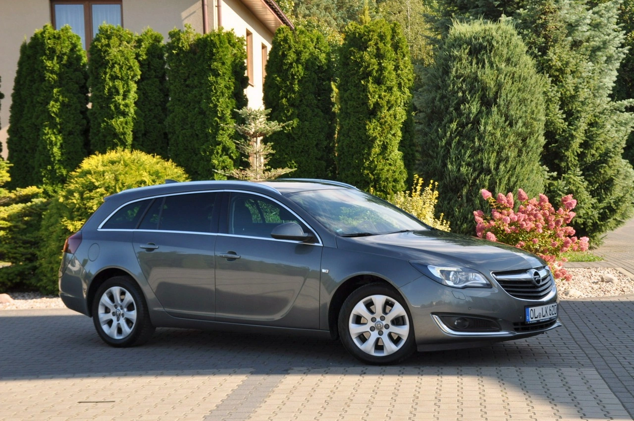 Opel Insignia Sports Tourer - Zdjęcie 3
