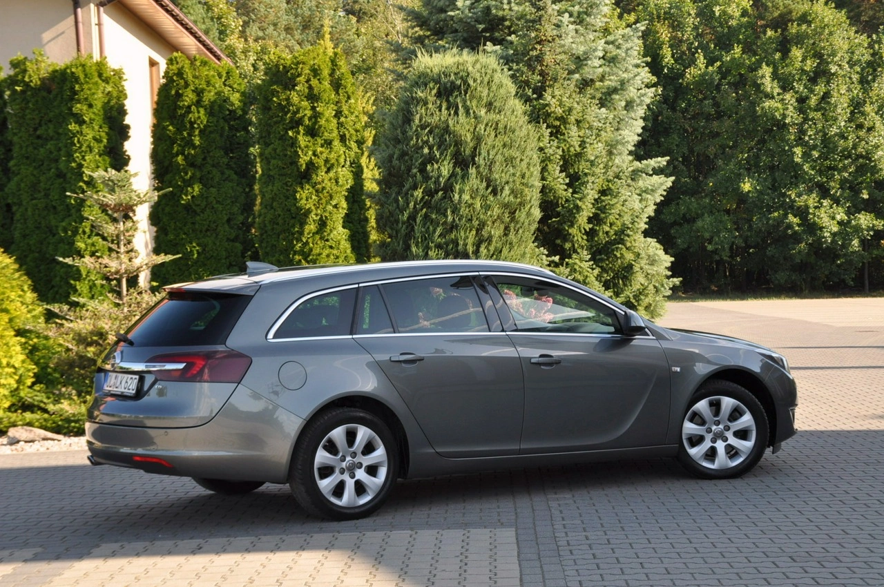 Opel Insignia Sports Tourer - Zdjęcie 4