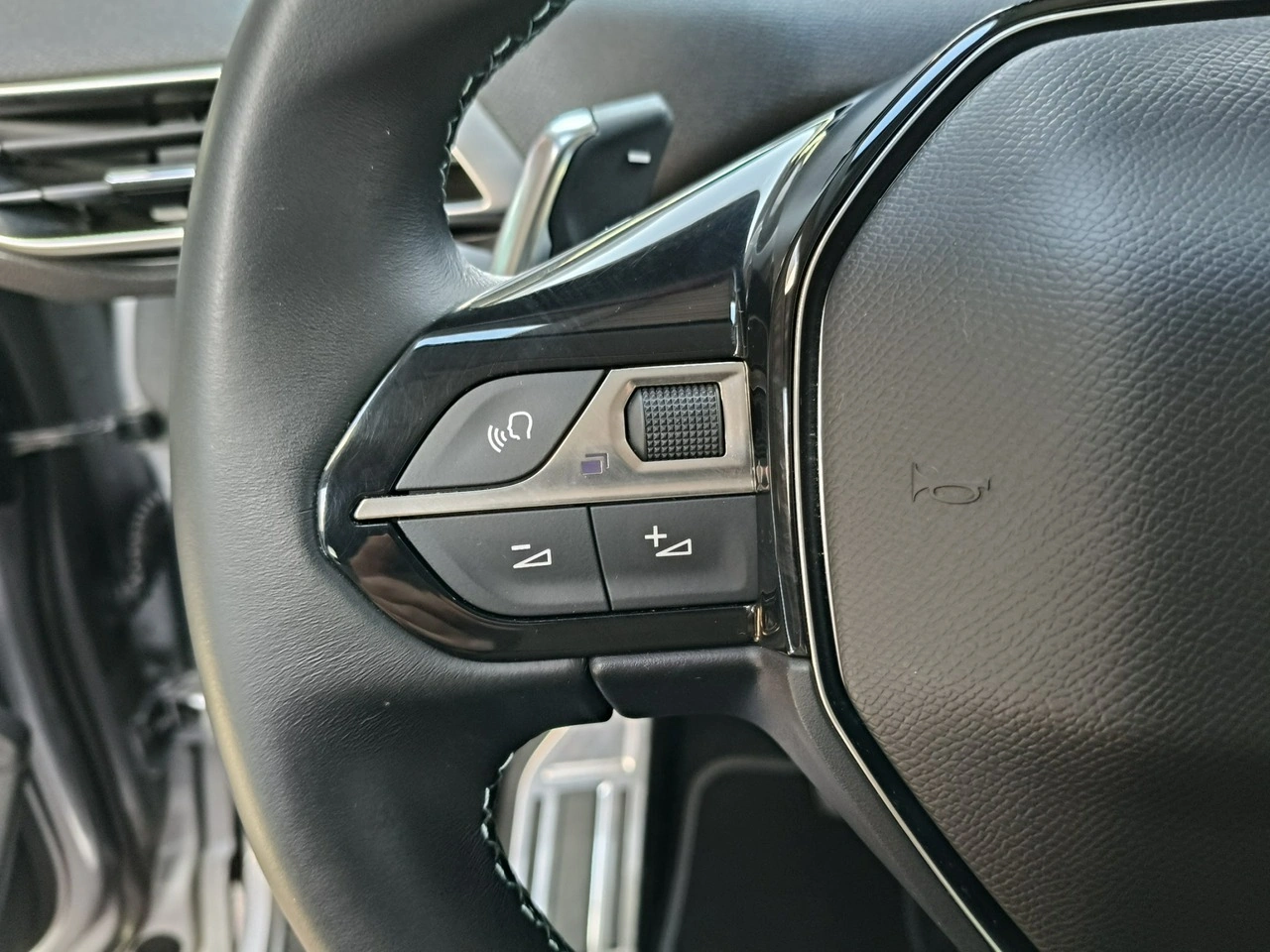 Peugeot 3008 - Zdjęcie 29