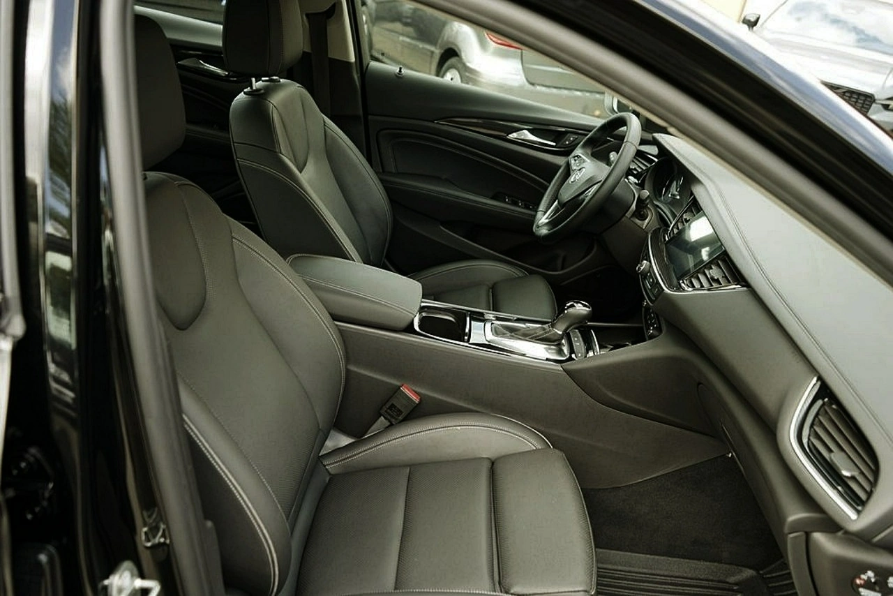 Opel Insignia Grand Sport - Zdjęcie 13