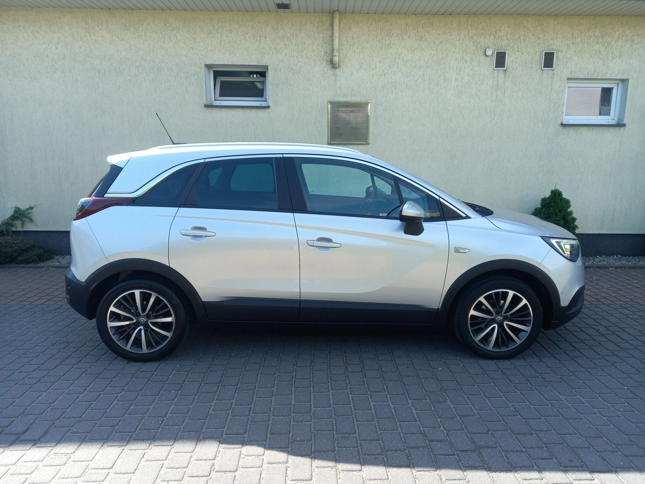 Opel Crossland X - Zdjęcie 10