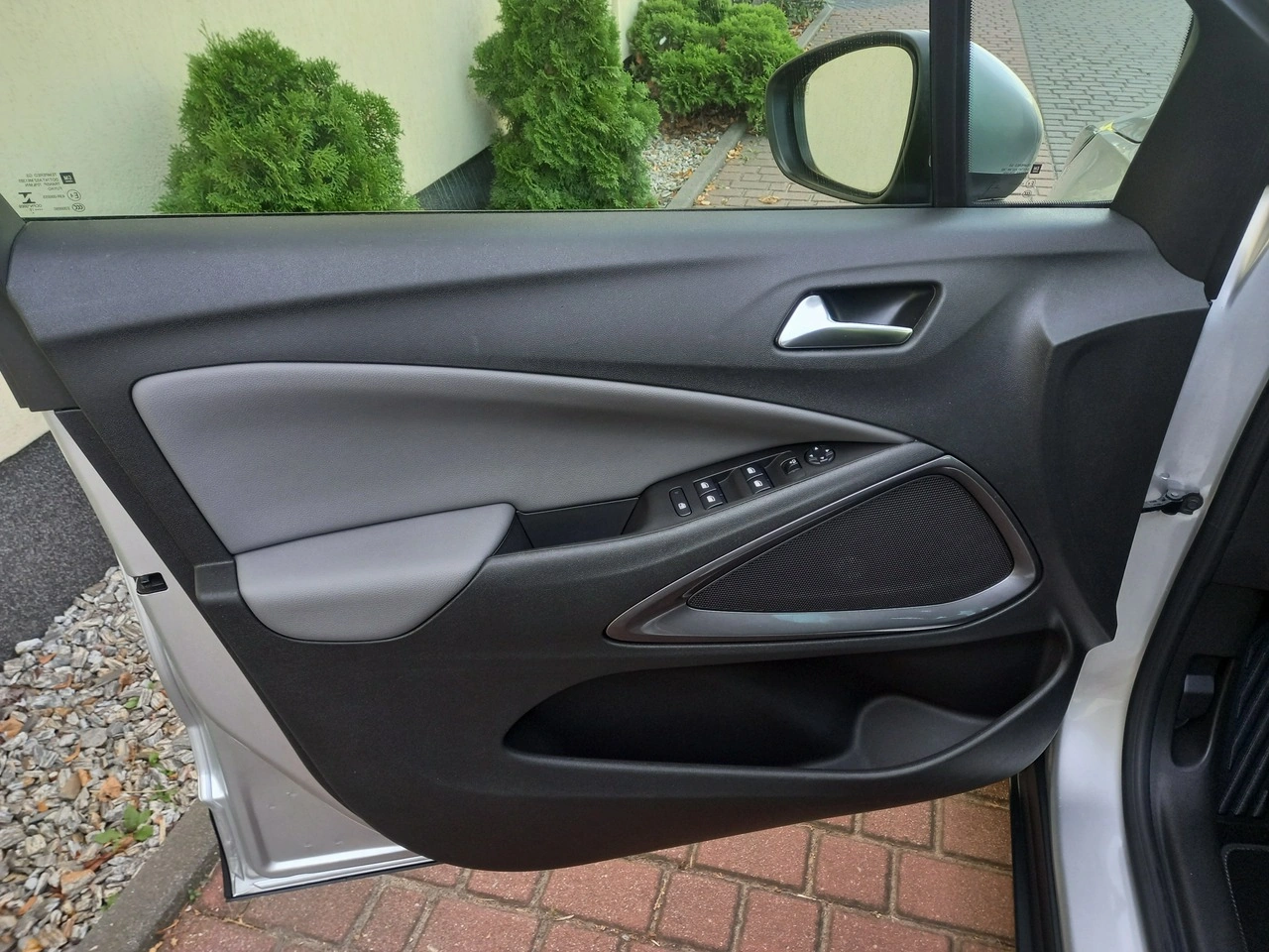 Opel Crossland X - Zdjęcie 27