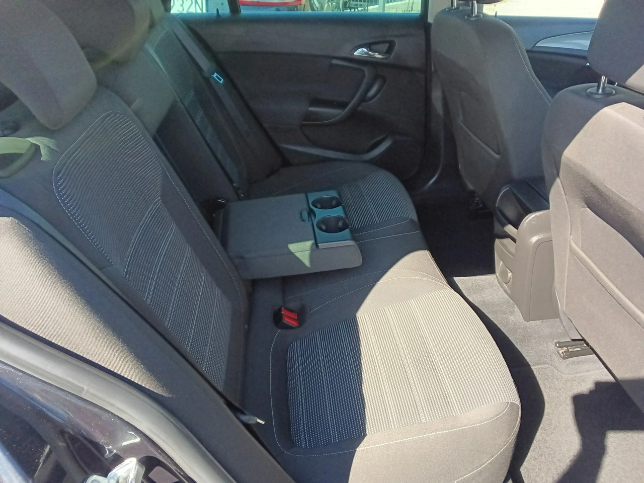 Opel Insignia - Zdjęcie 9