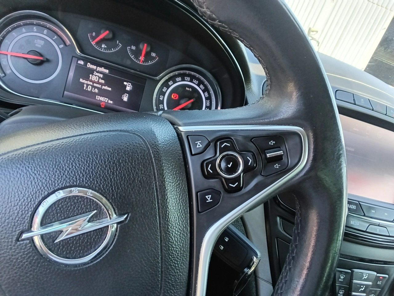 Opel Insignia - Zdjęcie 20