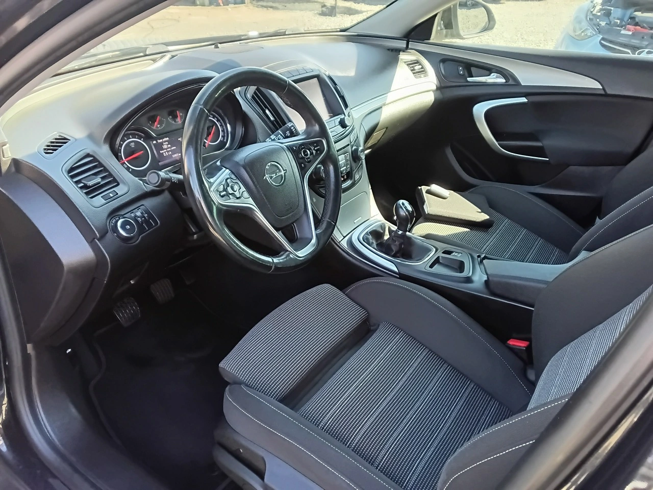 Opel Insignia - Zdjęcie 8