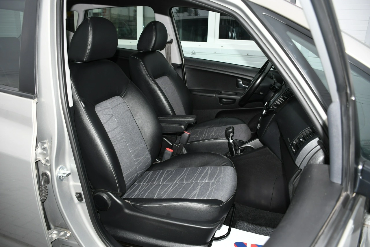 Kia Venga - Zdjęcie 27