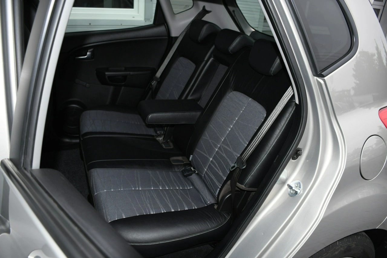 Kia Venga - Zdjęcie 33