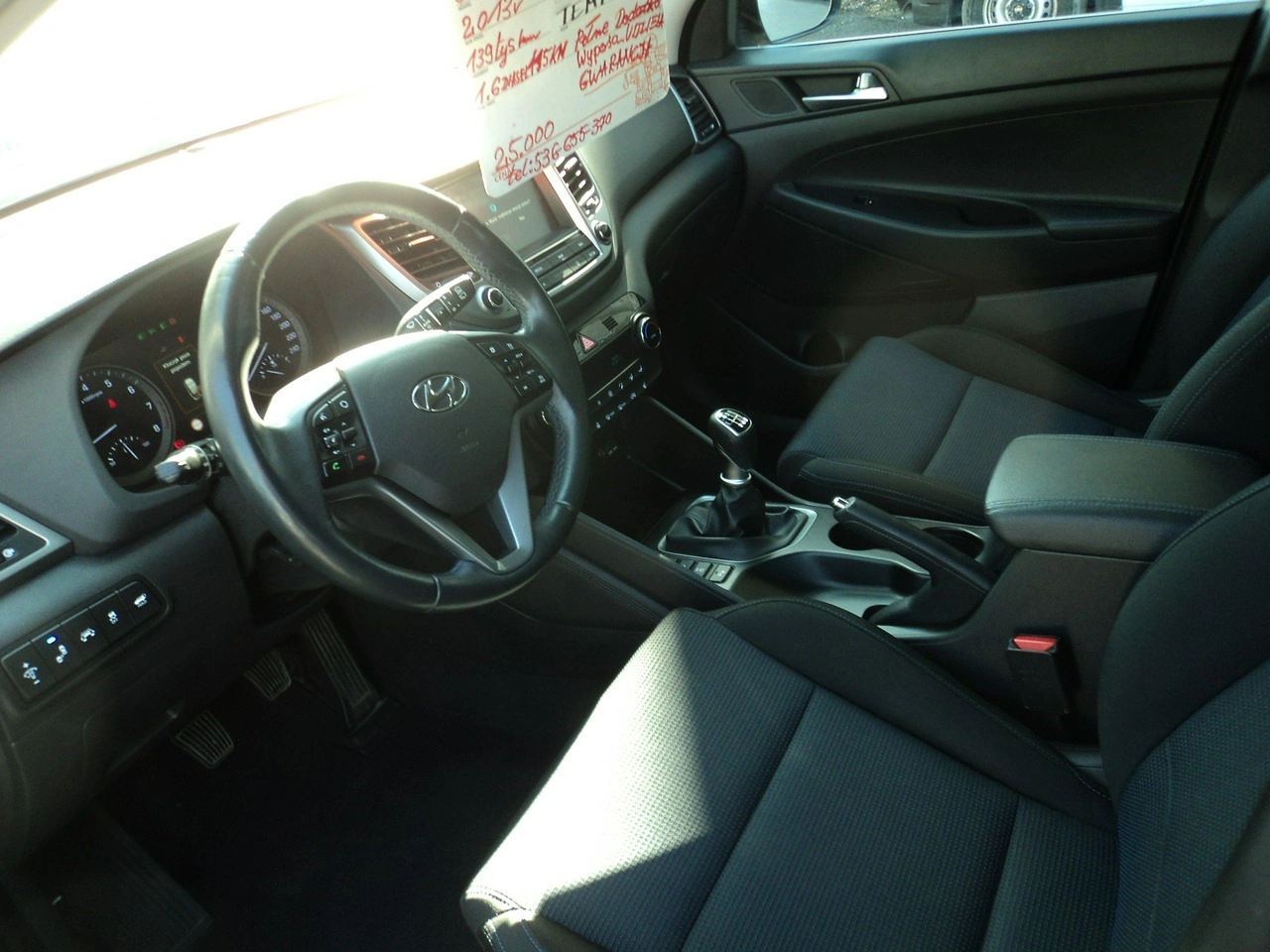 Hyundai Tucson - Zdjęcie 12