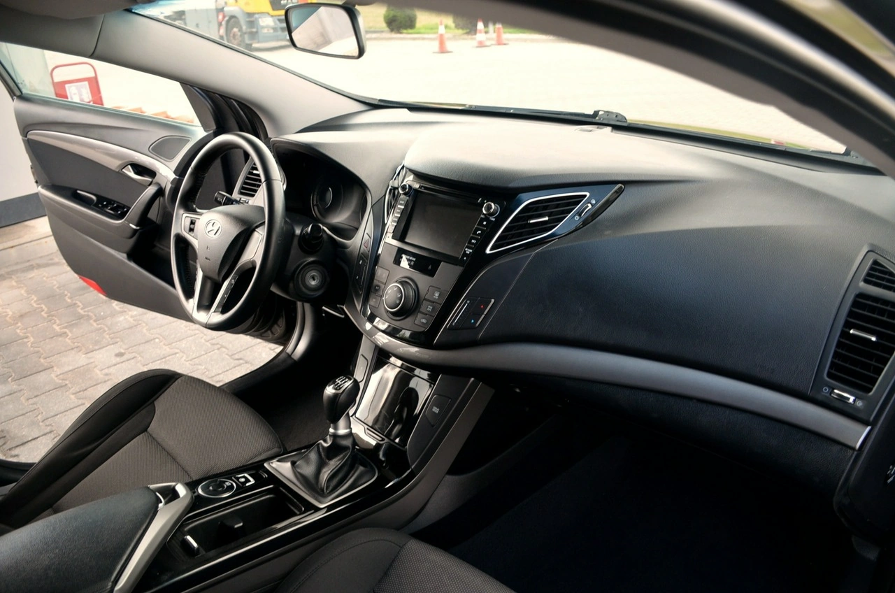 Hyundai i40 - Zdjęcie 18