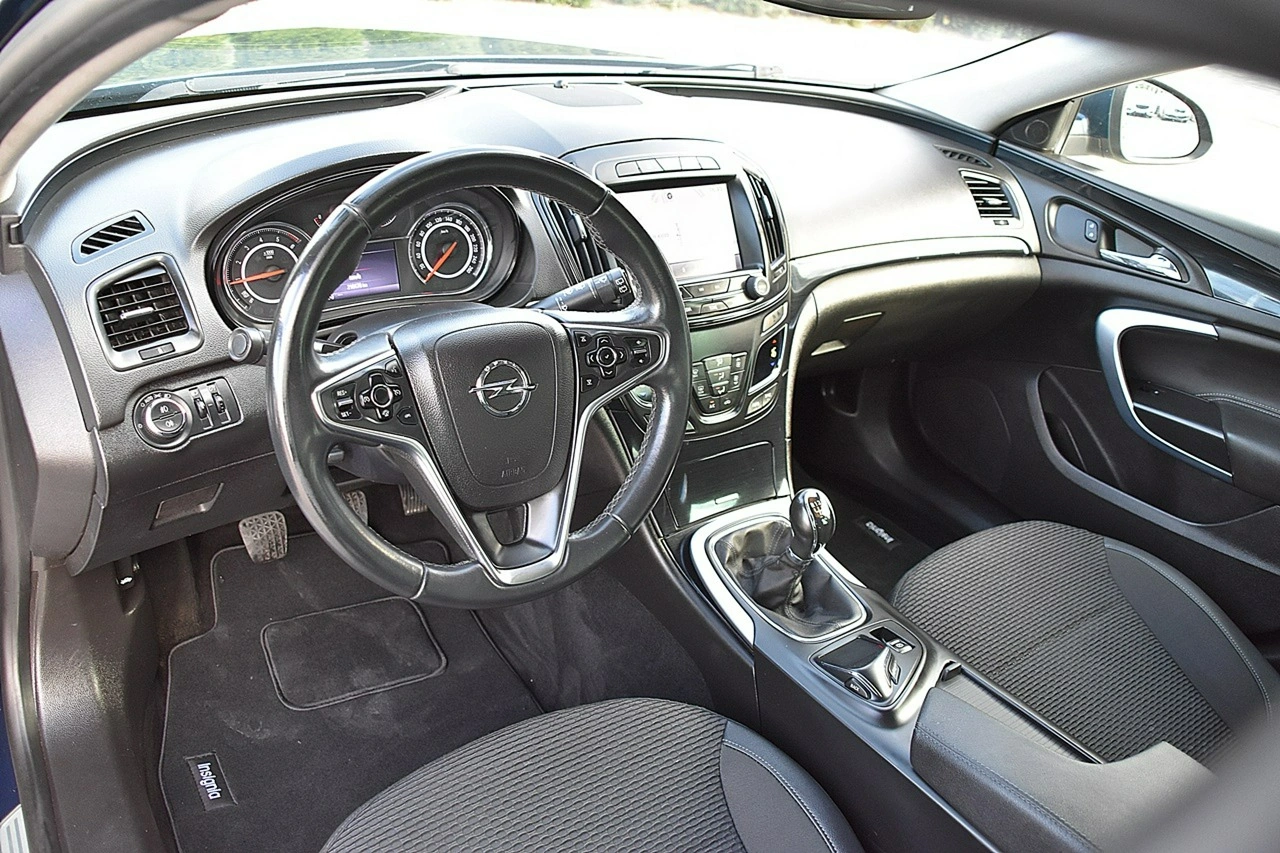 Opel Insignia - Zdjęcie 12