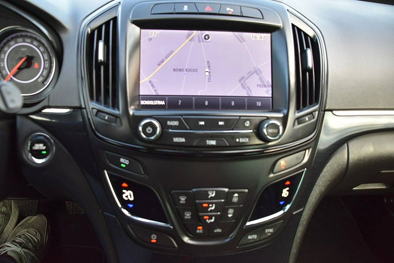 Opel Insignia - Zdjęcie 13