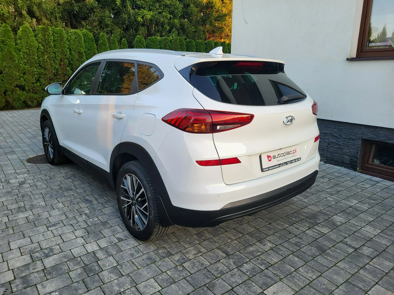 Hyundai Tucson - Zdjęcie 8