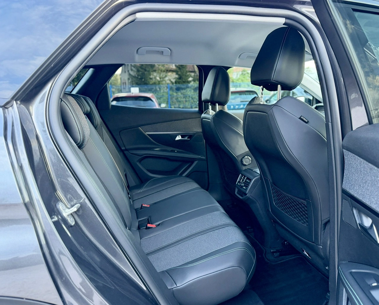 Peugeot 3008 - Zdjęcie 10