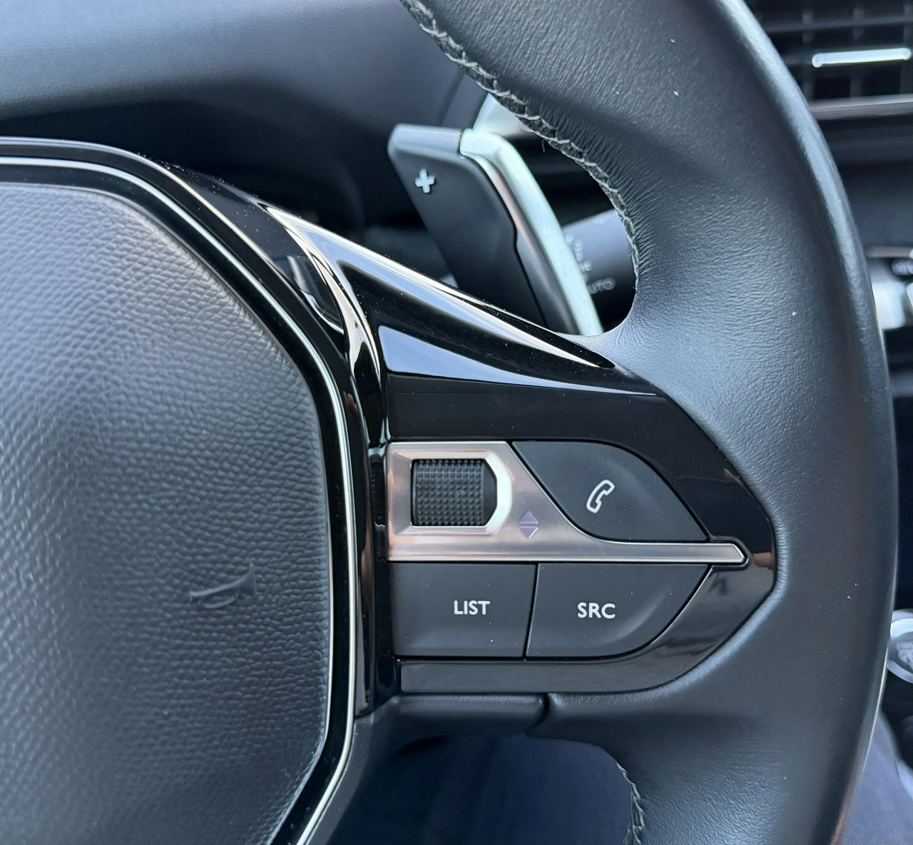 Peugeot 3008 - Zdjęcie 24