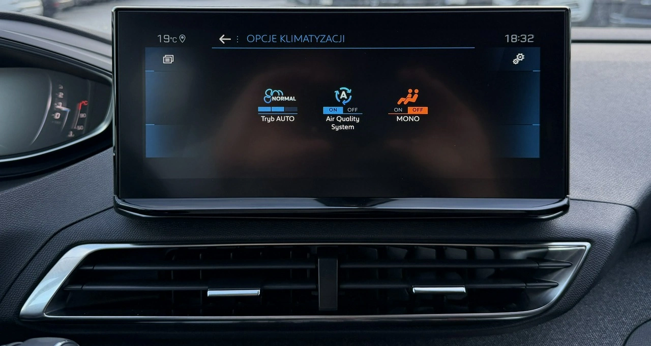 Peugeot 3008 - Zdjęcie 35