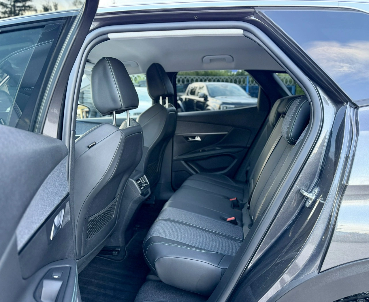 Peugeot 3008 - Zdjęcie 8