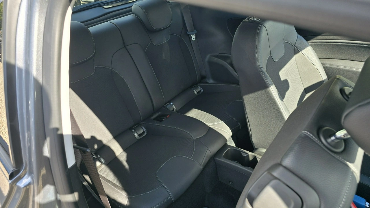 Opel Adam - Zdjęcie 13