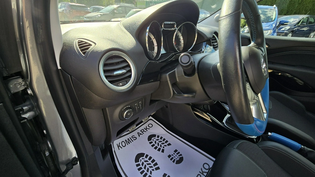 Opel Adam - Zdjęcie 18