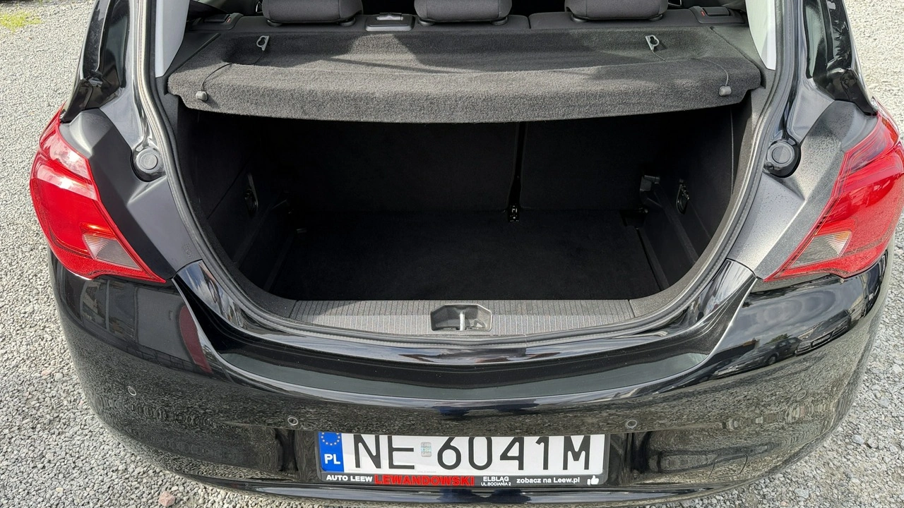 Opel Corsa - Zdjęcie 10