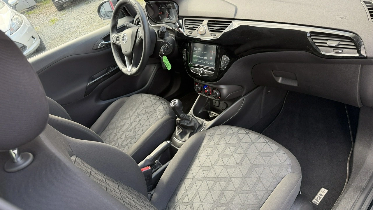 Opel Corsa - Zdjęcie 19