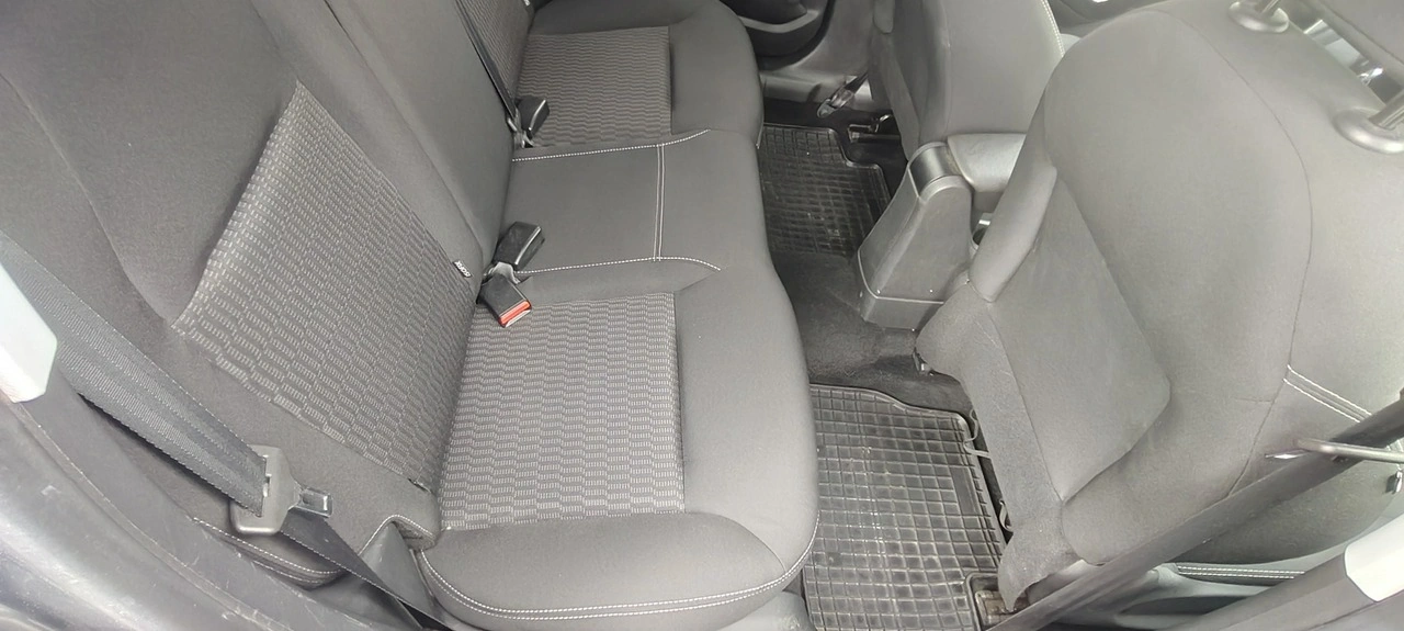 Peugeot 208 - Zdjęcie 10