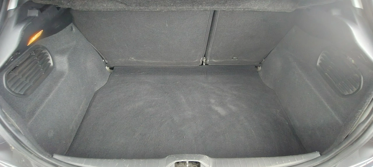 Peugeot 208 - Zdjęcie 15