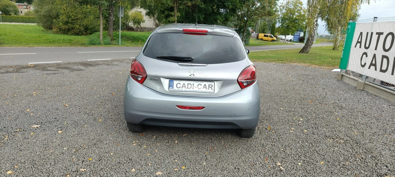 Peugeot 208 - Zdjęcie 4