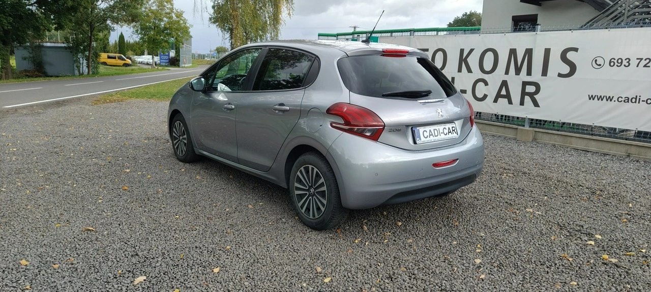 Peugeot 208 - Zdjęcie 5