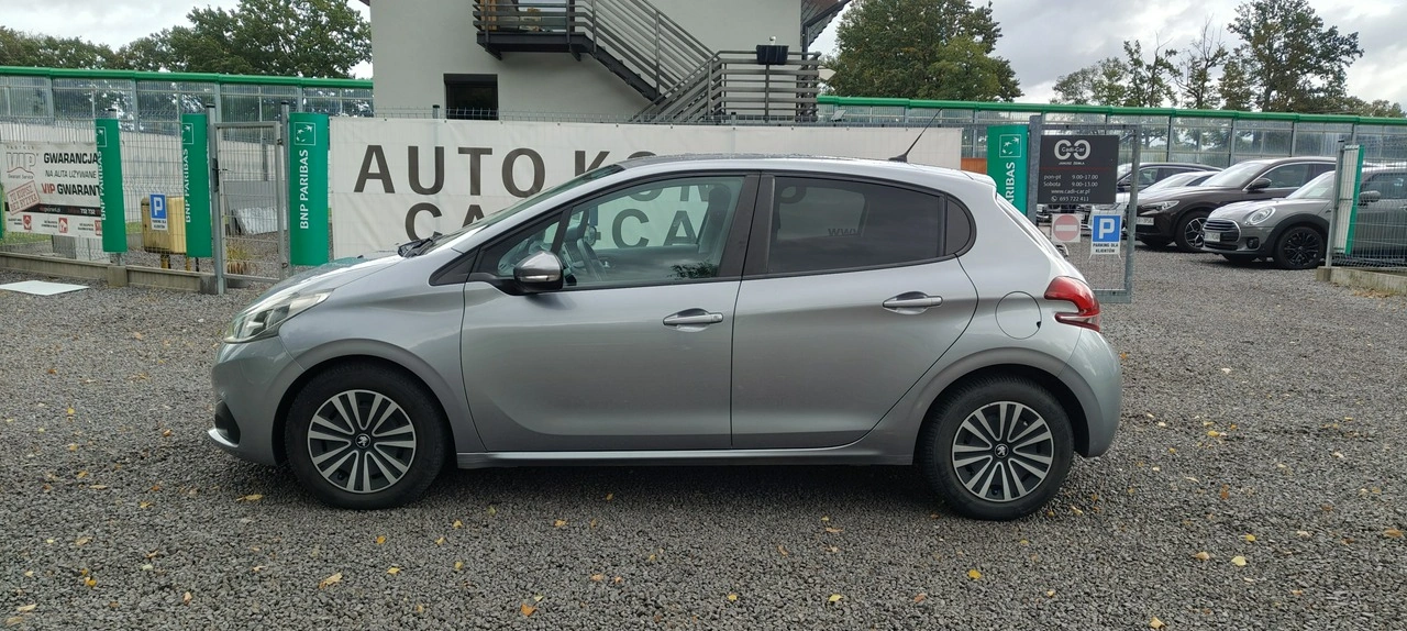 Peugeot 208 - Zdjęcie 6