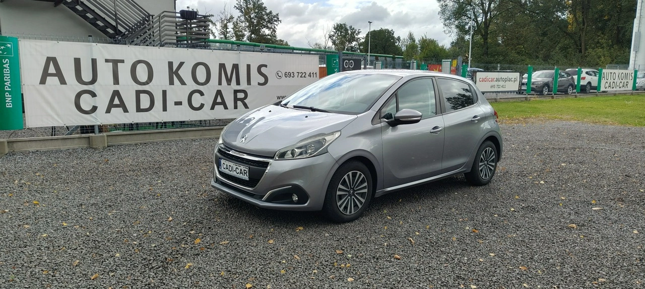 Peugeot 208 - Główne zdjęcie